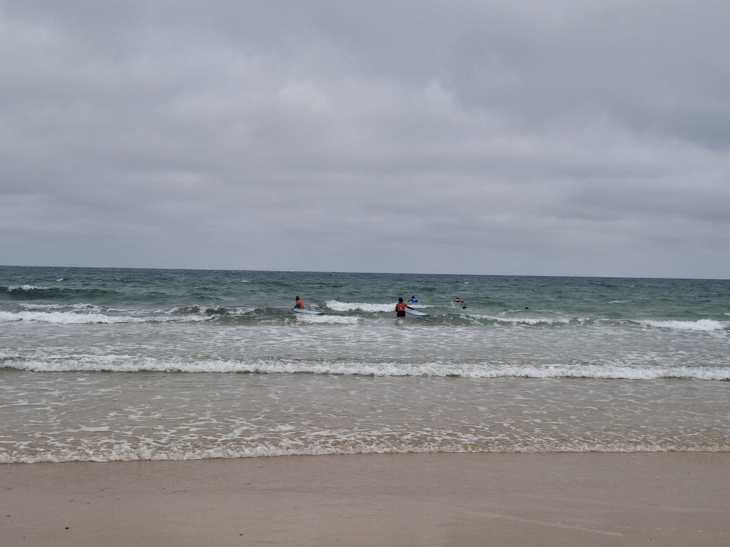 April 25, 2026 – Rest Day in Peniche – Surfers and Top 10 Beach!